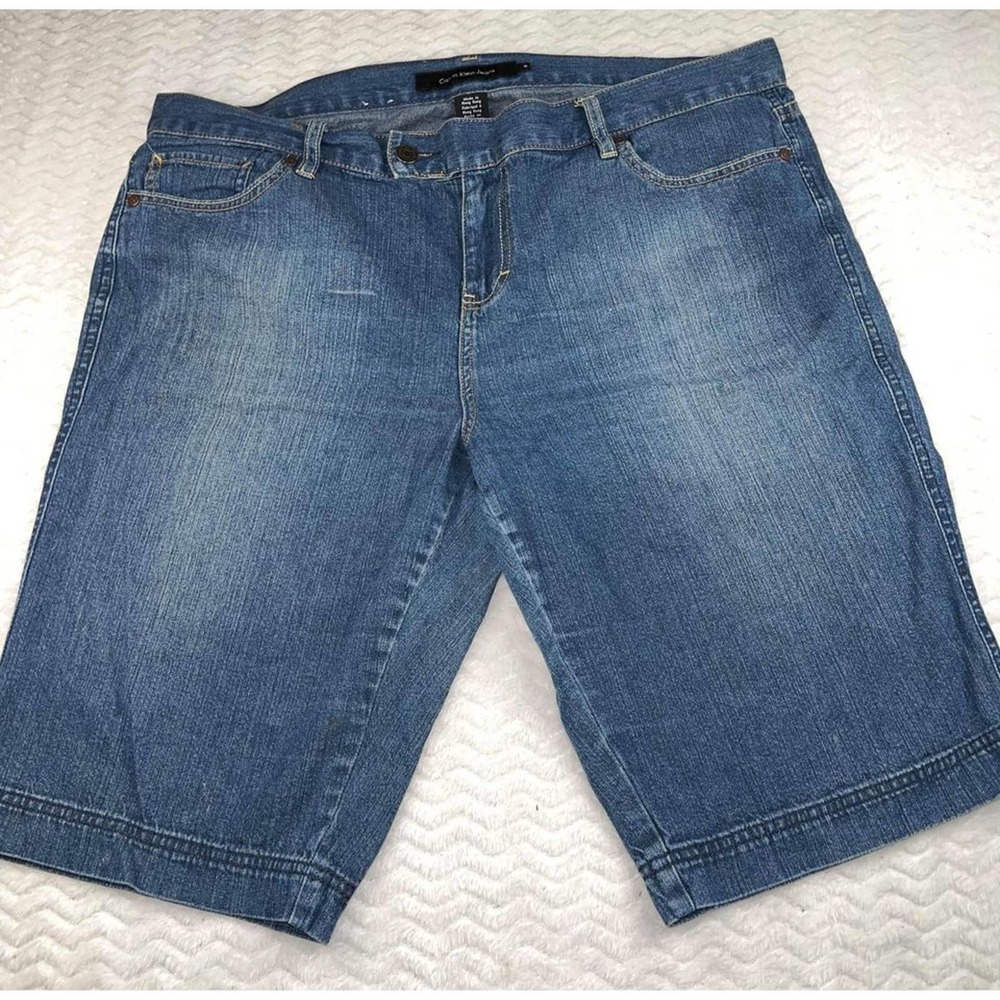 Calvin Klein women’s blue jeans shorts inseam 12 plus size 16